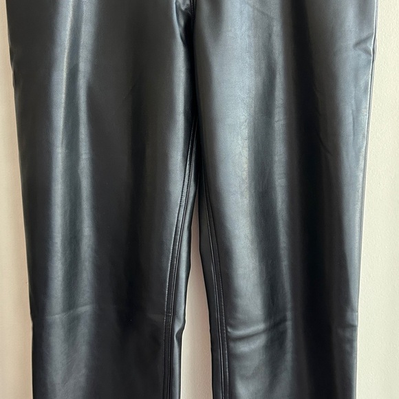 Abercrombie & Fitch Vegan Leather Straight Leg Pants, Short, Size 29 / 8 - Picture 10 of 16